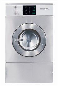 Vores store vaskemaskine har et særligt program for vask af dækkener og imprægnering.